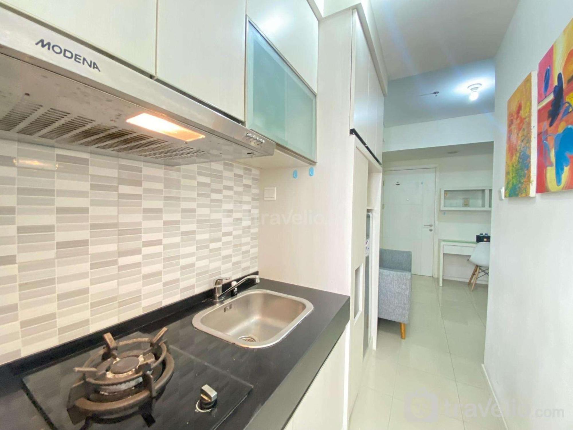 Minimalist And Spacious 1br At Parahyangan By Travelio * Bandung