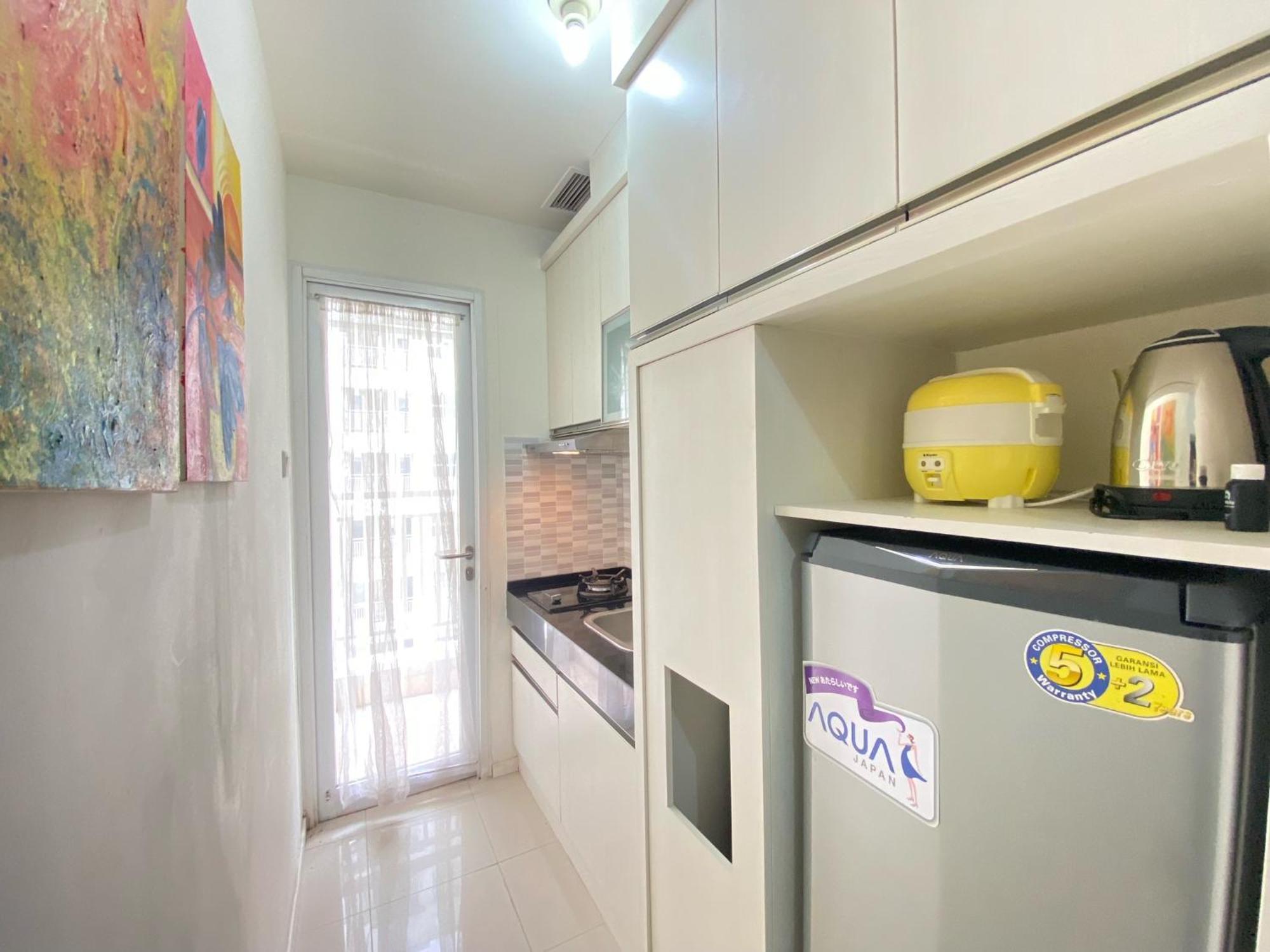 Minimalist And Spacious 1br At Parahyangan By Travelio * Bandung