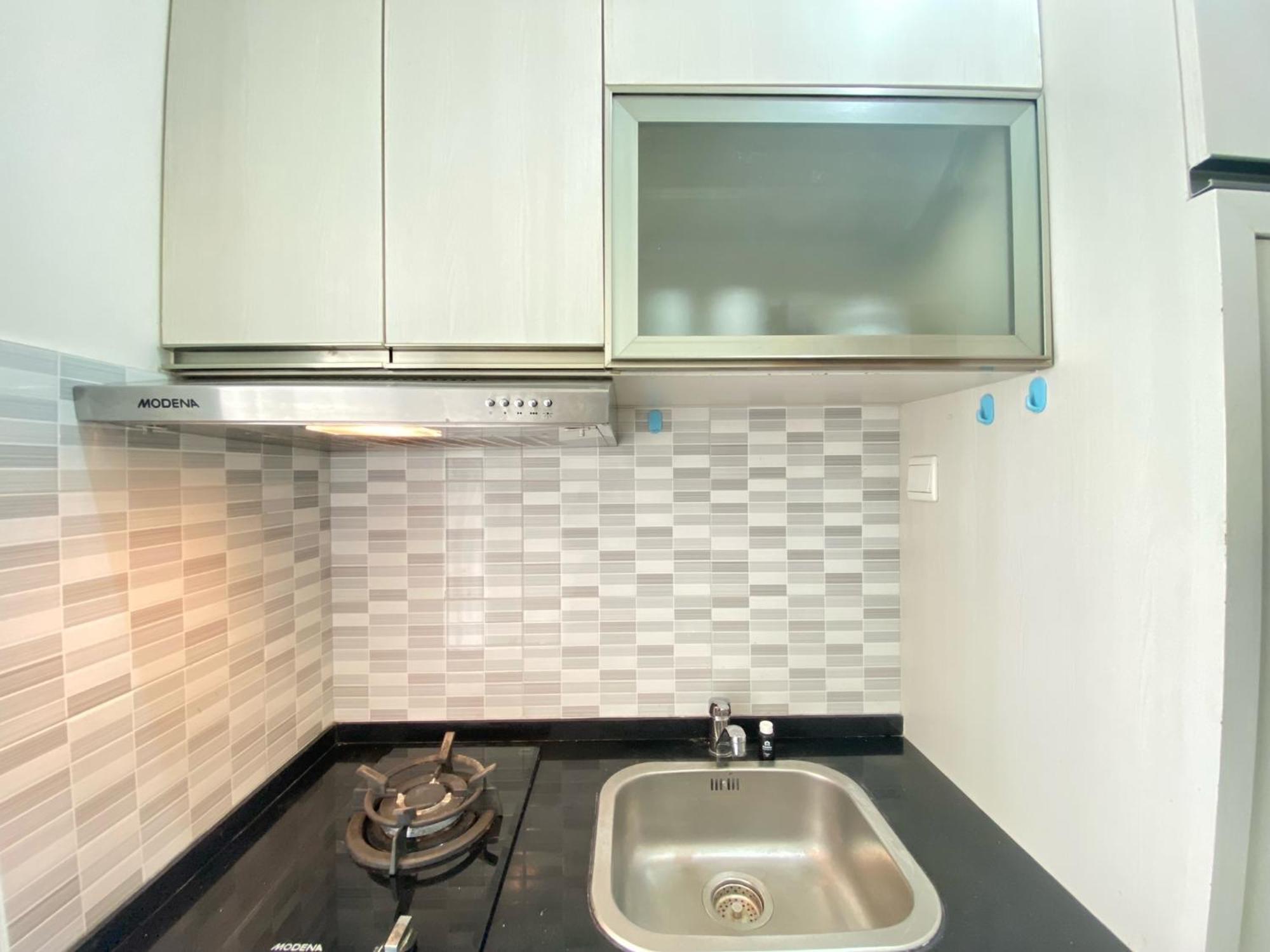 Minimalist And Spacious 1br At Parahyangan By Travelio