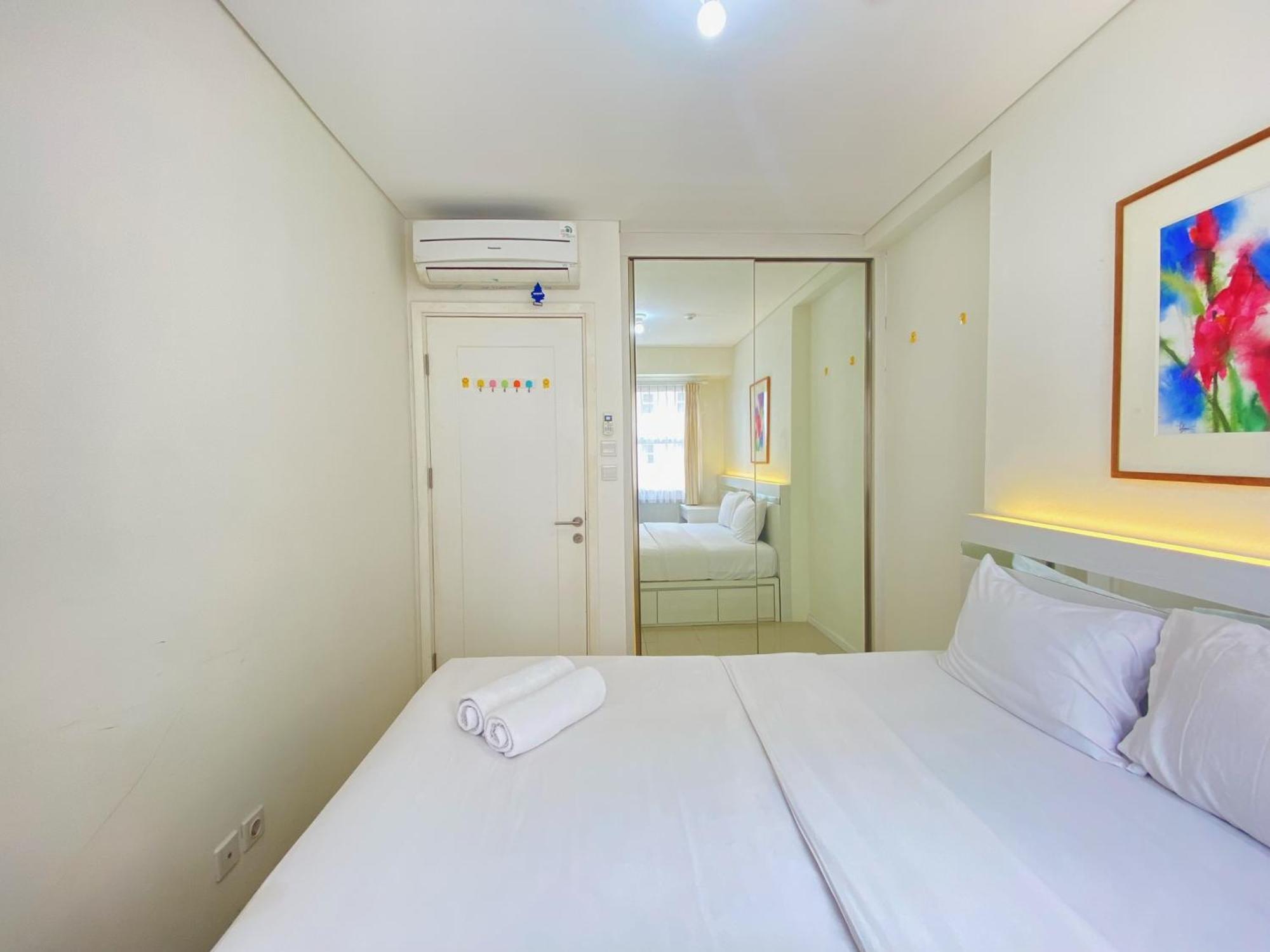 Apartemen Minimalist And Spacious 1br At Parahyangan By Travelio Bandung