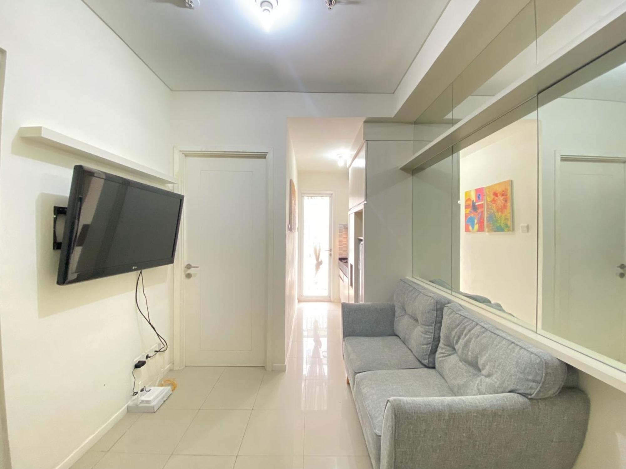 Minimalist And Spacious 1br At Parahyangan By Travelio * Bandung