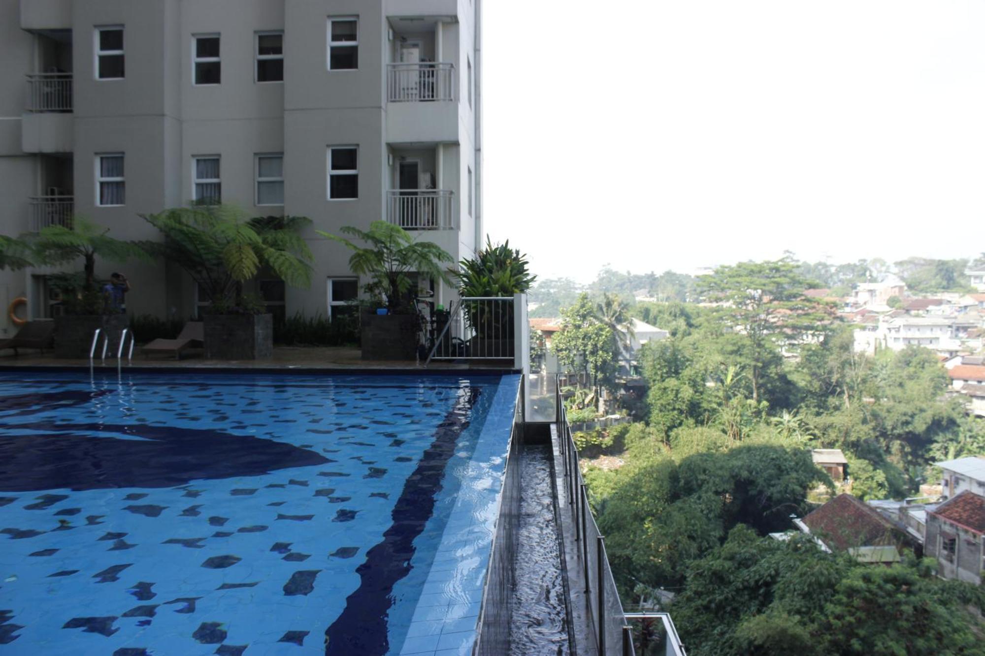 Minimalist And Spacious 1br At Parahyangan By Travelio *